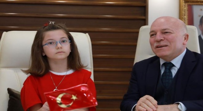  Küçük Başkan'dan Ukraynalı çocuklara yardım çağrısı